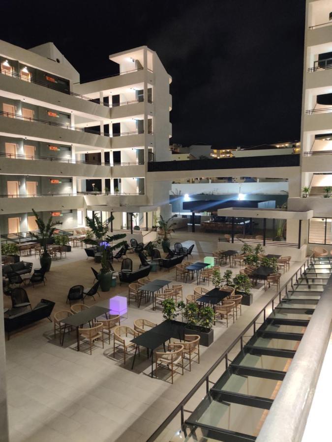 أذيخي Luxury Apartment With Pool View المظهر الخارجي الصورة